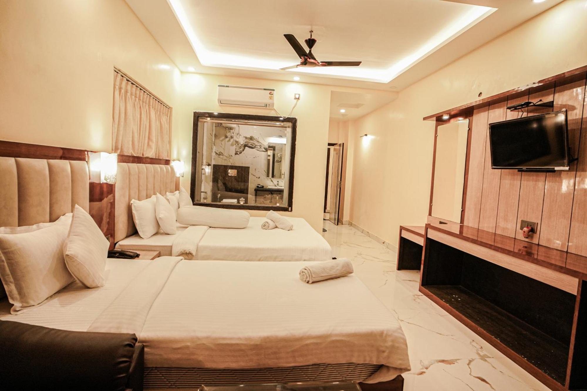 Prasant On Beach Resort !! Lift - Wifi -Restaurant-Parking Facilities-Newly Decorated Room !! Mandarmani Exterior foto