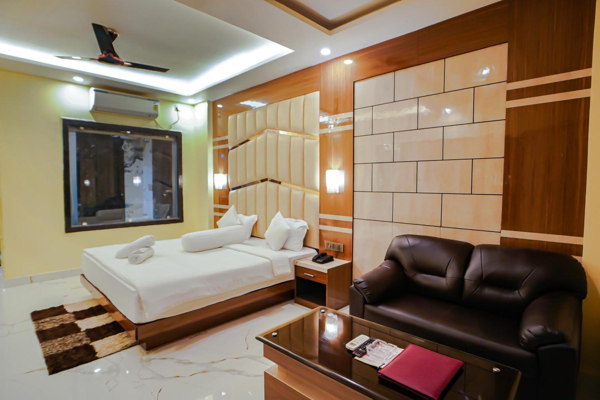 Prasant On Beach Resort !! Lift - Wifi -Restaurant-Parking Facilities-Newly Decorated Room !! Mandarmani Exterior foto